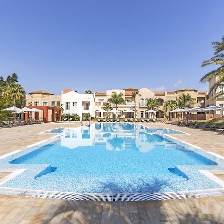 La Sella Premium Lifestyle Apartments دينايا المظهر الخارجي الصورة