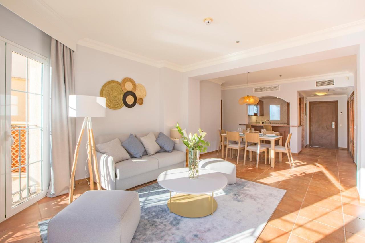 La Sella Premium Lifestyle Apartments دينايا المظهر الخارجي الصورة