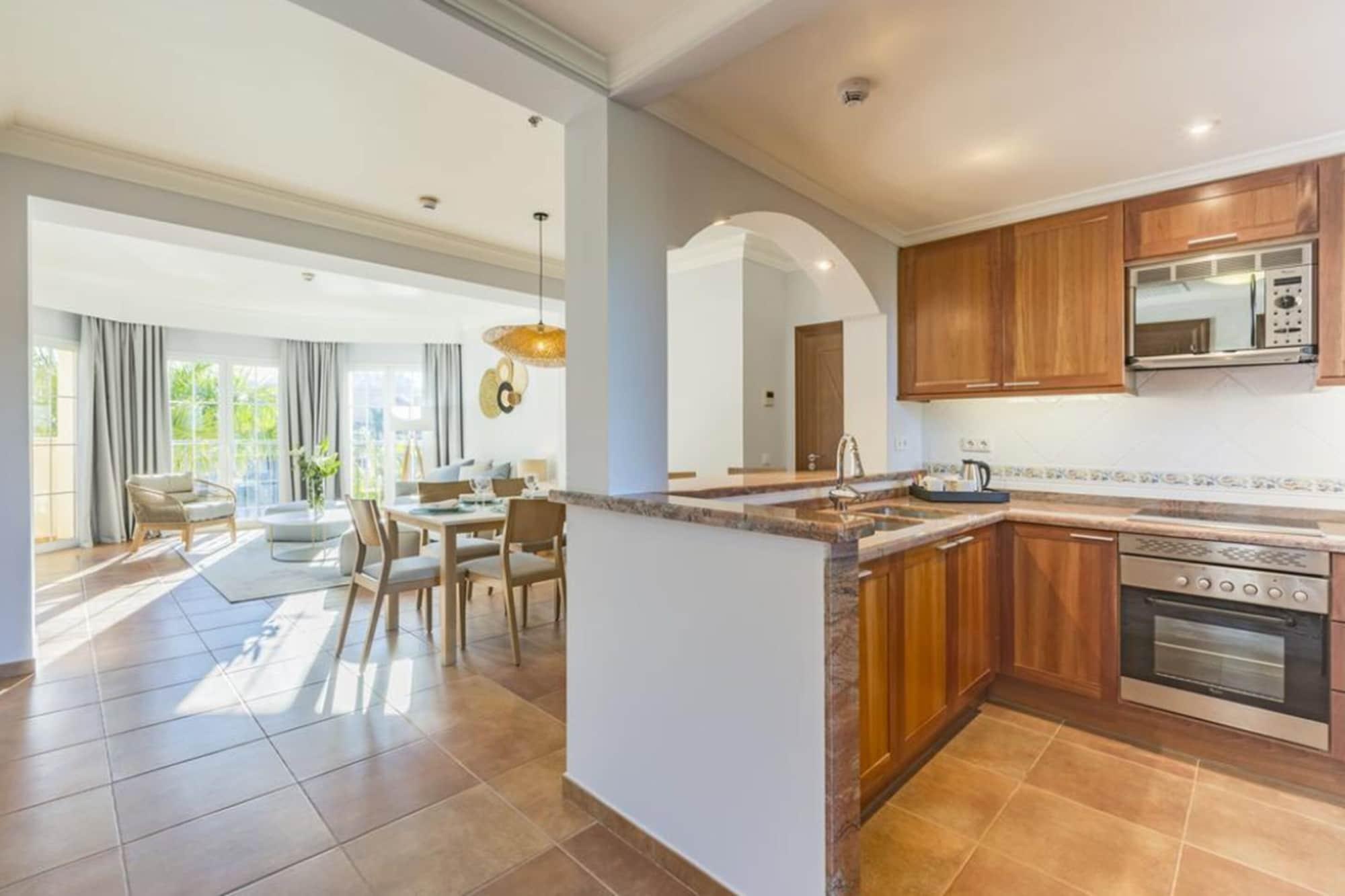 La Sella Premium Lifestyle Apartments دينايا المظهر الخارجي الصورة