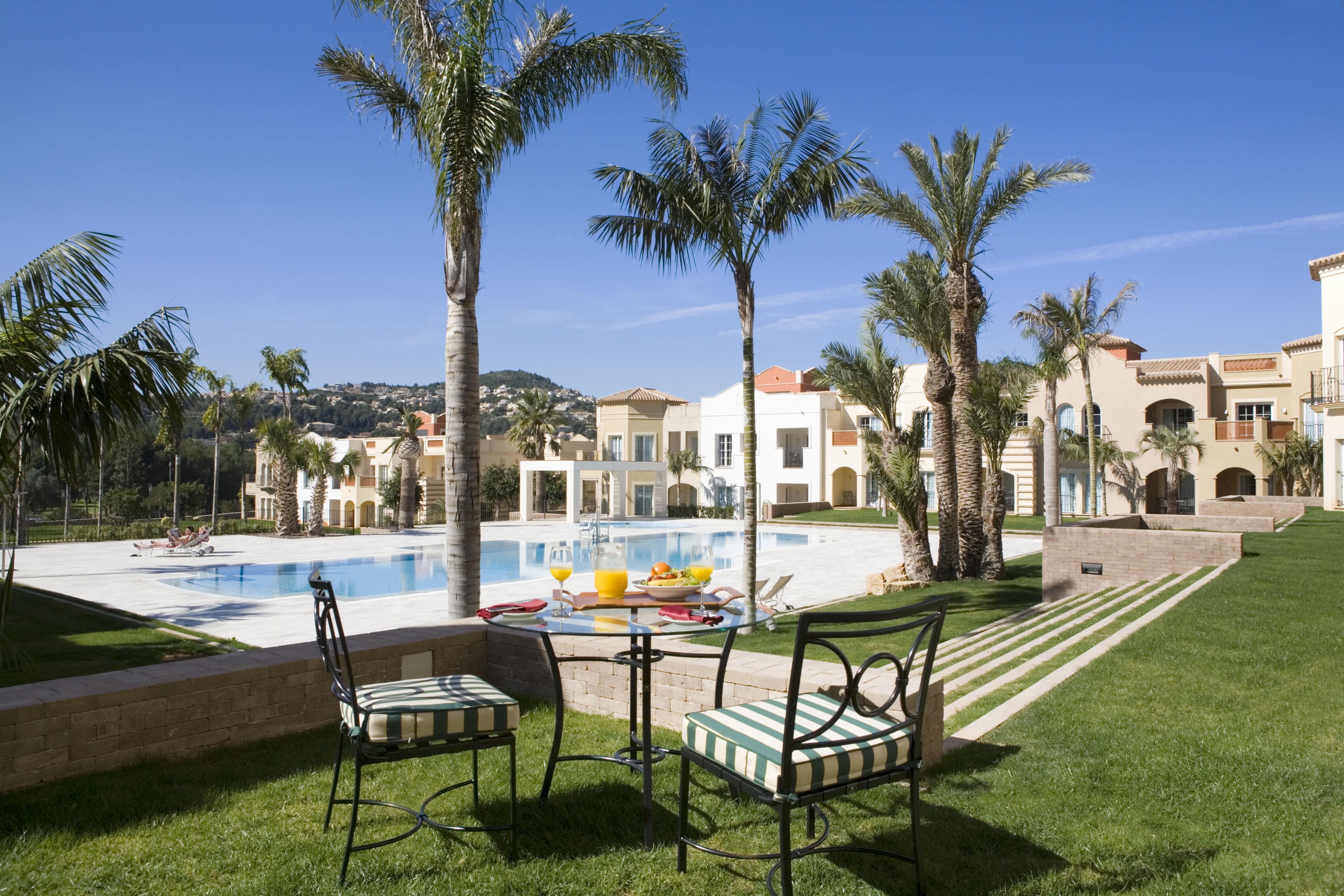 La Sella Premium Lifestyle Apartments دينايا المظهر الخارجي الصورة