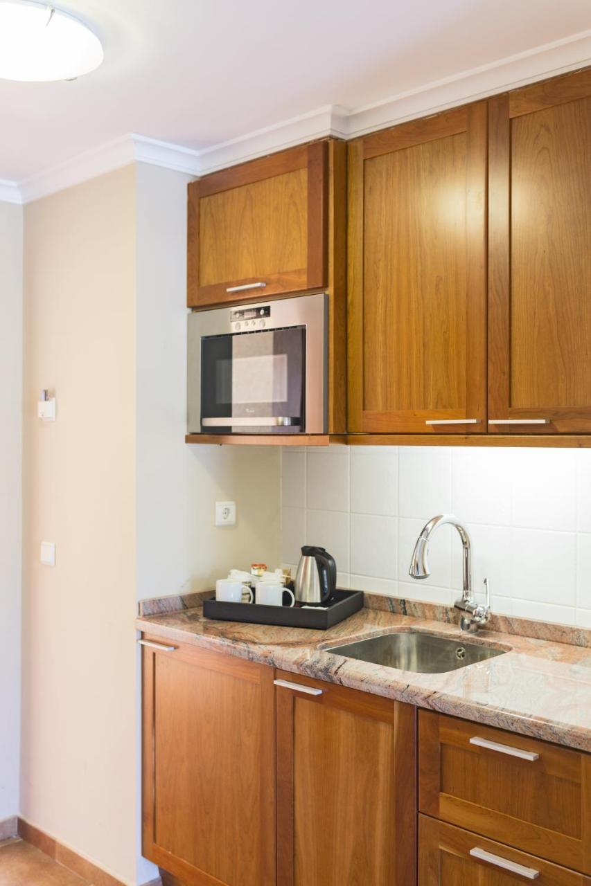 La Sella Premium Lifestyle Apartments دينايا المظهر الخارجي الصورة