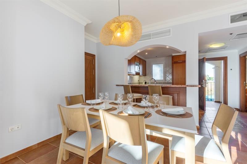 La Sella Premium Lifestyle Apartments دينايا المظهر الخارجي الصورة