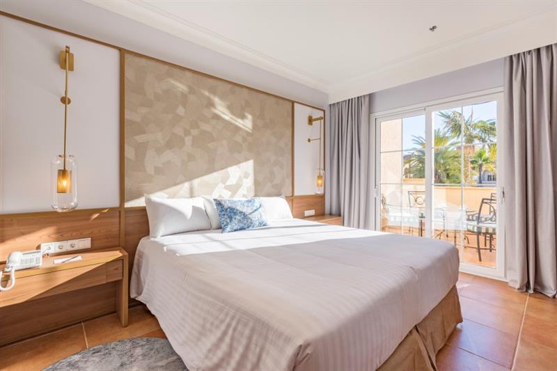 La Sella Premium Lifestyle Apartments دينايا المظهر الخارجي الصورة