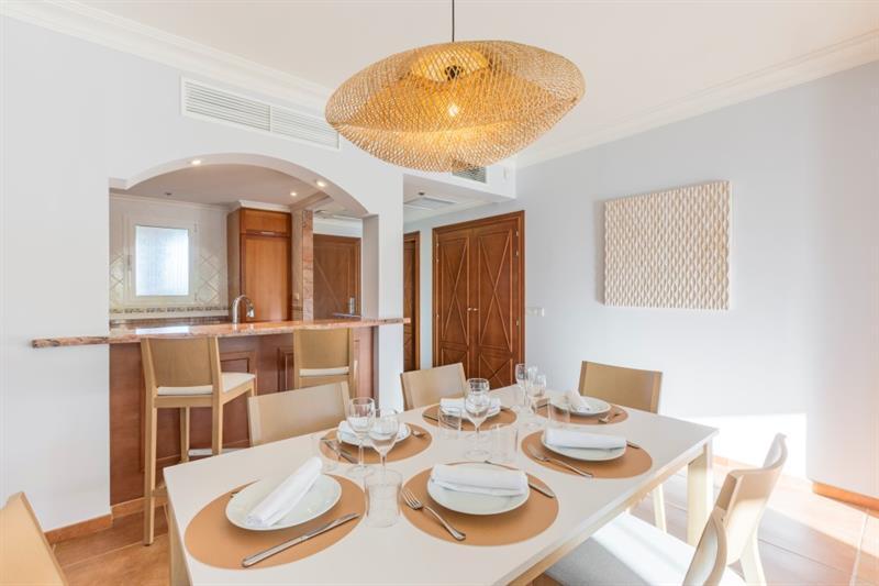 La Sella Premium Lifestyle Apartments دينايا المظهر الخارجي الصورة