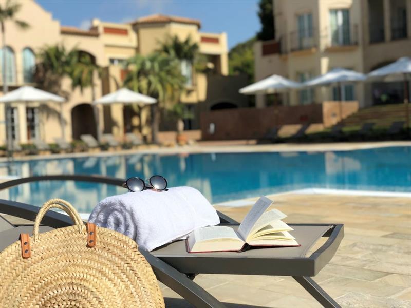 La Sella Premium Lifestyle Apartments دينايا المظهر الخارجي الصورة